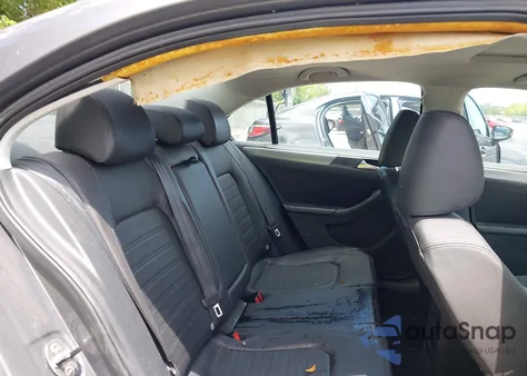 2014 Volkswagen Jetta 1.8T Sel z USA, uszkodzony, nr VIN 3VWL07AJ7EM291823